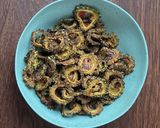 A picture of step 3 of Karela crispy chat.
