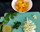 Foto del paso 1 de la receta: Salsa de mango para ensalada