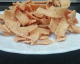 A picture of step 4 of Ribbon Pakoda.