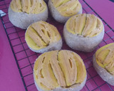 Foto del paso 7 de la receta: Bollitos de pan de Sant Jordi