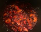 A picture of step 2 of Keto Blackberry and Strawberry Chia Jam.