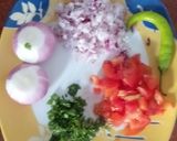 A picture of step 2 of Aloo matar sabji.