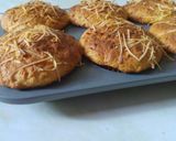 Foto langkah ke 3 dari resep Yogurt Cheese Muffin.
