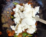 டொமேட்டோ இட்லி உப்புமா (Tomato idli upma recipe in tamil) ரெசிபி ஸ்டேப் 4 புகைப்படம்