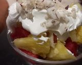 A picture of step 3 of Fruit parfait.