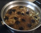 Foto del paso 1 de la receta: Medallones de cerdo en salsa de ciruelas