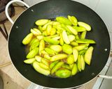Hình bước làm 3 của món Dưa hấu non kho ngót
