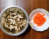 รูปขั้นตอนการทำที่ 1 ของ เห็ดหอมสดผัดไข่ง่ายๆ 🍄🥚