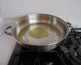 Foto del paso 3 de la receta: Calamares rellenos del mar con timbal de arroz