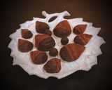 Foto del passaggio 15 della ricetta Castagne di frolla con datteri cioccolato fondente e castagne