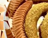 A picture of step 4 of Algerian Nakach Hilal Cookies.