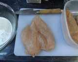 Foto del paso 1 de la receta: Pechugas de pollo tiernizadas y rellenas con espinacas y algo más