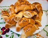 Köménymagos sörkifli sajtkrémmel,sajttal töltve 🥐🥐🥐 recept fázis 9 fotója