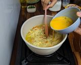 Foto langkah ke 4 dari resep Egg Drop Soup (Sup Telur).