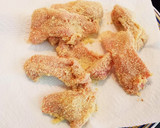 Foto del paso 2 de la receta: Chuletitas de conejo lechal empanadas