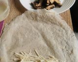 Foto langkah ke 2 dari resep Lumpia sosis jamur dan keju.