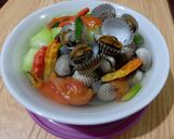 Foto langkah ke 3 dari resep Sayur oyong & kerang kuah bening...👍.