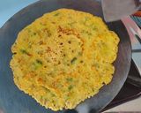 A picture of step 5 of Chana flour pudla.