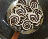 Foto langkah ke 8 dari resep Kue Kuping Gajah Eggless.