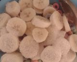 Foto del paso 2 de la receta: CEREAL DE COLORES CON LECHE Y PLANO🍌😋😋