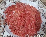 A picture of step 1 of Delhi Red Carrots Lassi.