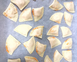 Foto del paso 3 de la receta: Mini empanadillas de paté de pato