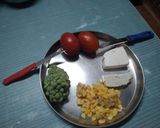 A picture of step 1 of पुफ पैनर पिज्जा सैंडविच.