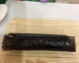 Foto langkah ke 5 dari resep Sushi roll mudah by irre_desirre.