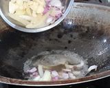 Foto langkah ke 2 dari resep Tumis Toge Cumi Asin.