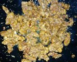 A picture of step 2 of Loaded Cheesy nachos.