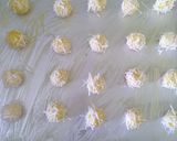 Foto langkah ke 4 dari resep Thumbprint Cookies 💕.