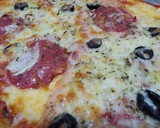 Foto del paso 5 de la receta: Pizza casera con salchichón de pavo😋