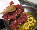 Foto del paso 2 de la receta: Higaditos de pollo