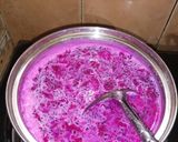 Foto langkah ke 2 dari resep Puding susu buah naga.