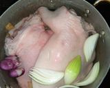 Hình bước làm 1 của món Tai heo ngâm dấm chua ngọt