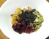 รูปขั้นตอนการทำที่ 1 ของ อาหารเช้าง่ายๆ #10