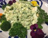 A picture of step 5 of Broccoli and Boiled Egg Salad.