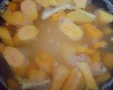 Foto langkah ke 2 dari resep Bubur Menado / bubur sayur.