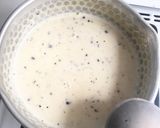 A picture of step 4 of Pudding Oreo Milk.