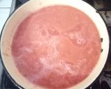Foto del paso 3 de la receta: Pizza hawaiana con salchichas y queso americano