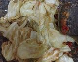 Foto langkah ke 3 dari resep Sambal Kol Goreng.