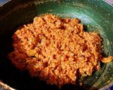 A picture of step 6 of Nolen Gurer Gajar er Halwa.