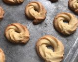 Foto langkah ke 5 dari resep Butter cookies.