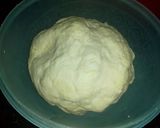 A picture of step 3 of Matar kachori.