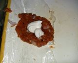 A picture of step 3 of Cheese burst chicken burger.