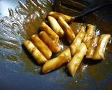 【好侍咖哩】焗烤咖哩泡菜年糕的食譜步驟2照片