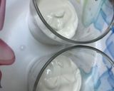 A picture of step 4 of Fruits yoghurt parfait.