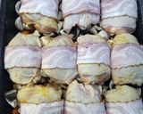 Zöldségen párolt csirkecomb recept fázis 5 fotója