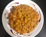 A picture of step 5 of Green peas Cauliflower masala.