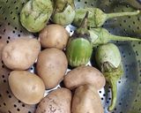 A picture of step 1 of Brinjal potato stuffed sabji.